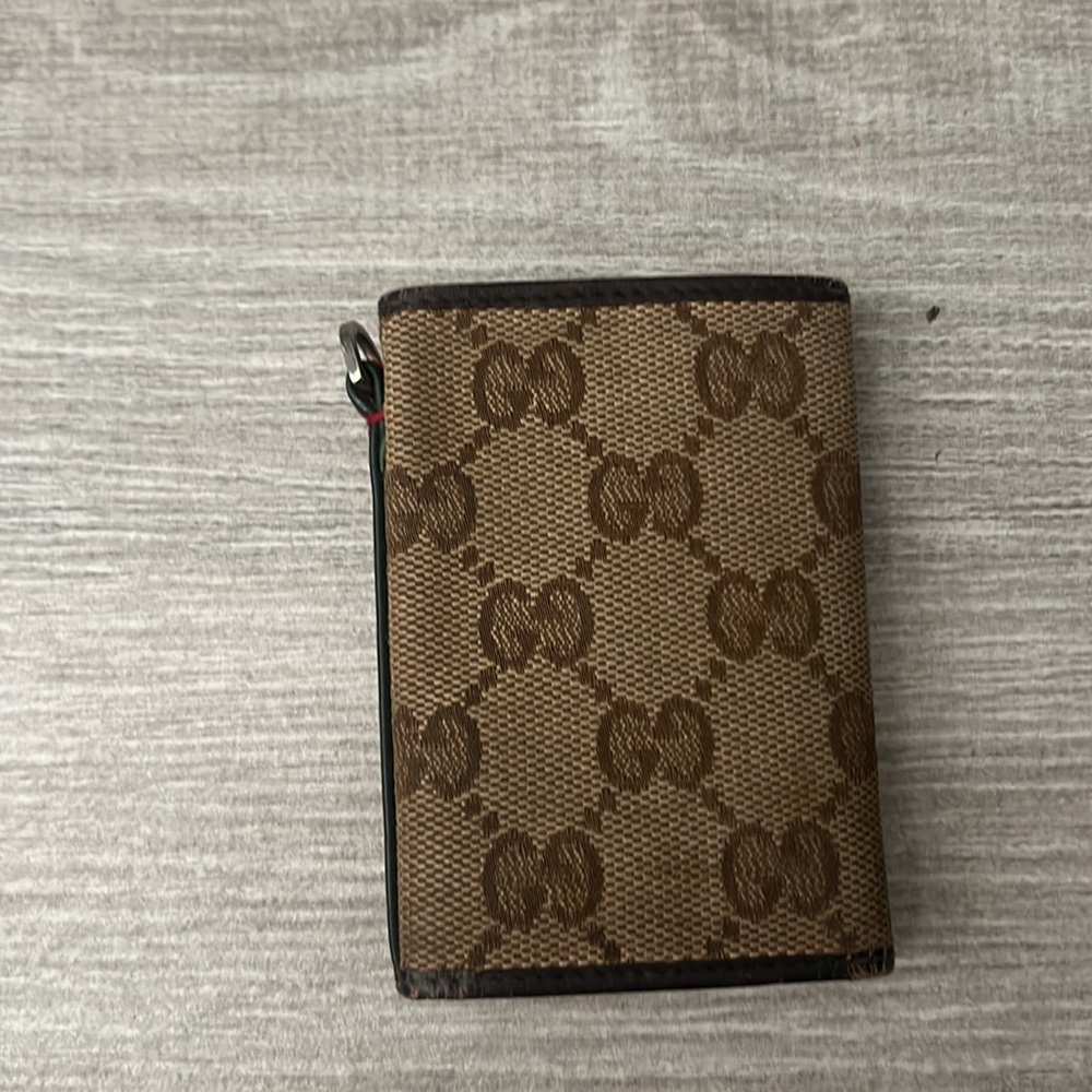 Authentic Gucci Monogram Key Case Euc - image 3